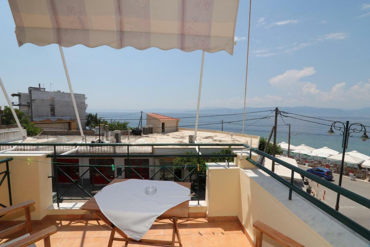 G. Kiapekou Aparthotel Loutra Edipsou  Buitenkant foto